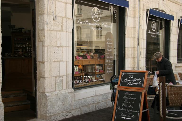 top 10 unusual must visit shops in Angouleme La Biscuiterie Lolmède