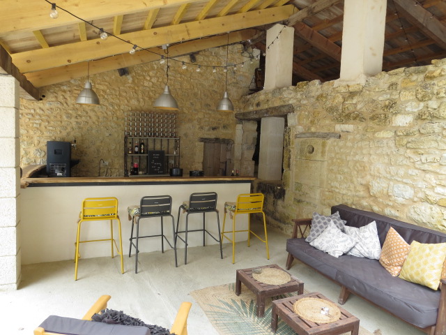 Bar Area at Les Rivieres
